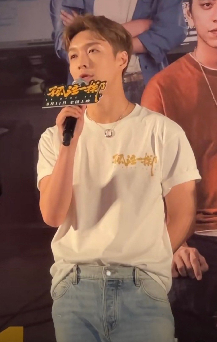 于正曝张檬已取出整容假体 整个人洋溢着自信光芒